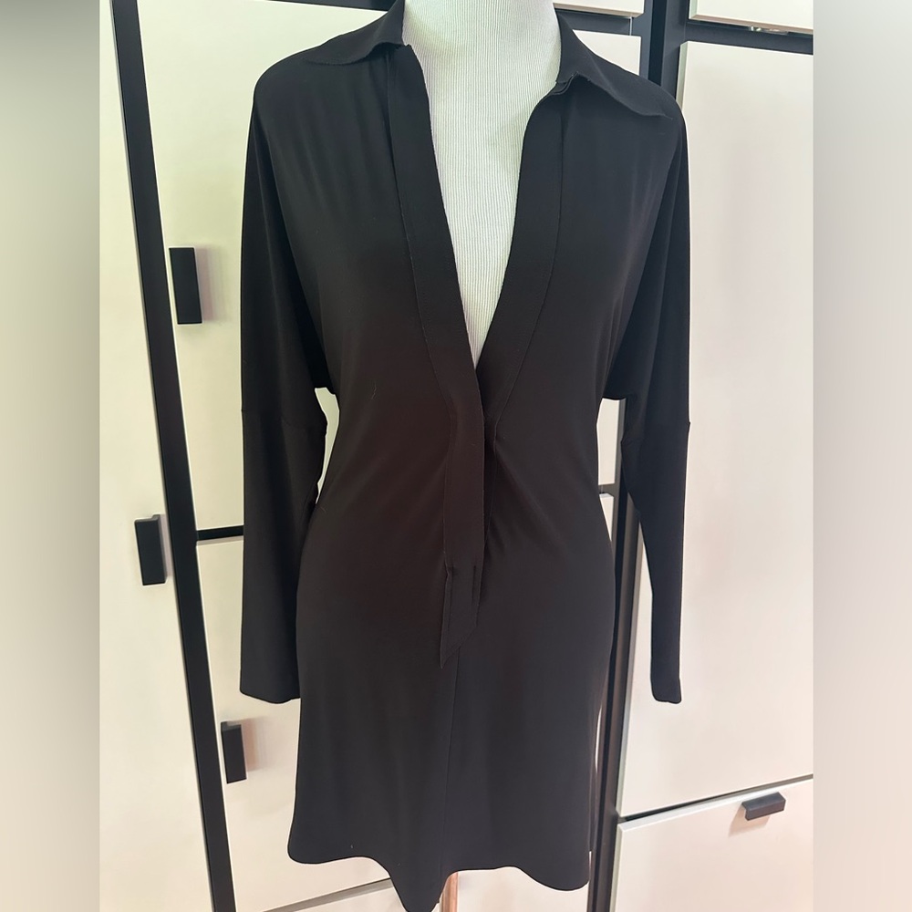 Norma Kamali stretchy lightweight, deep V-neck black dress